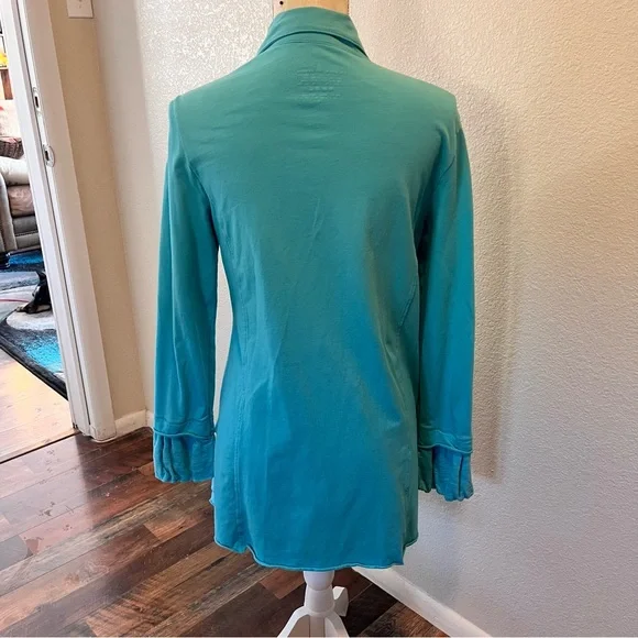 Neon Buddha Blue Sparkly Buttons Tunic
Size Medium - Picture 3 of 13